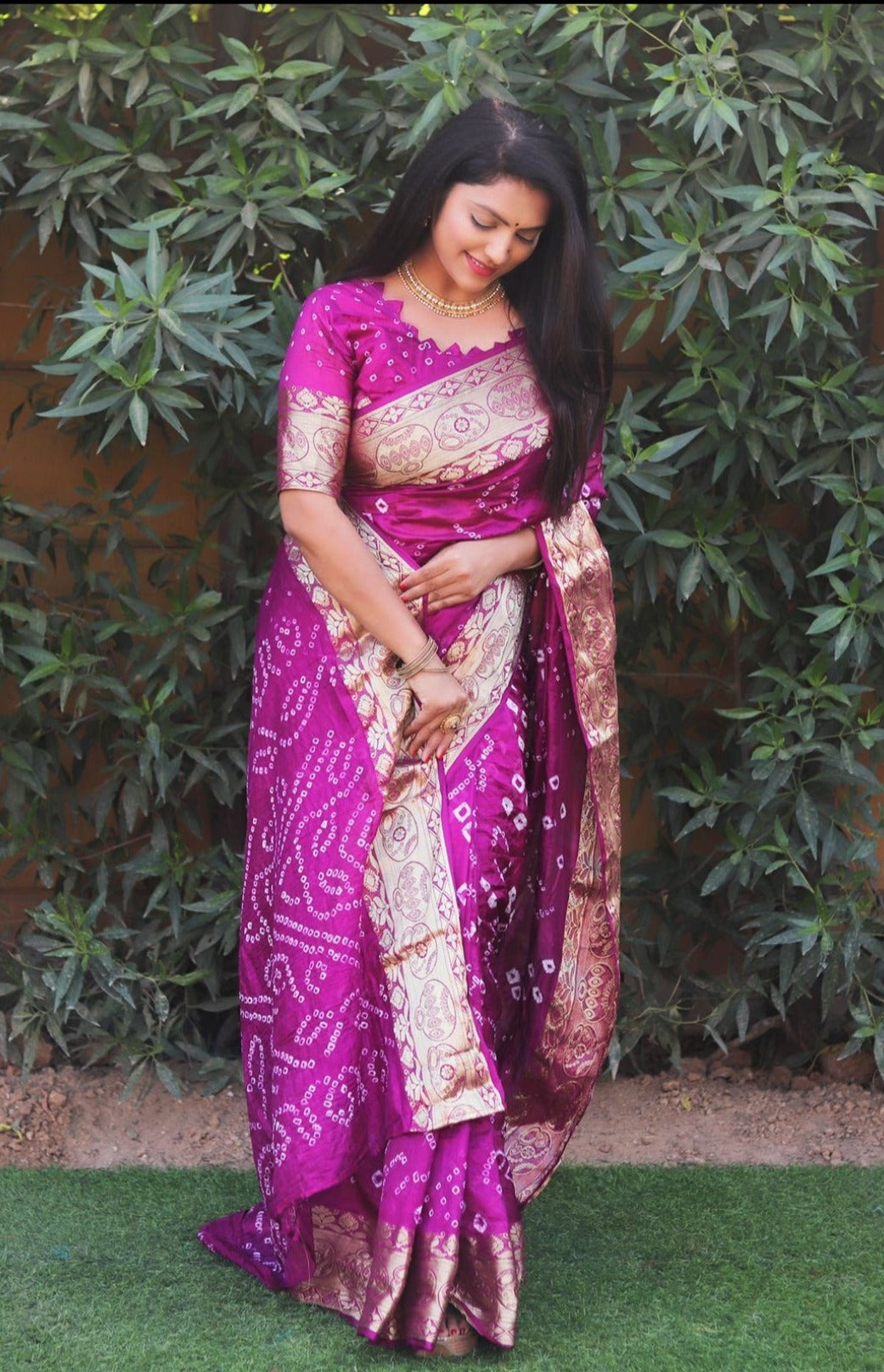 Beautiful Bandani saree